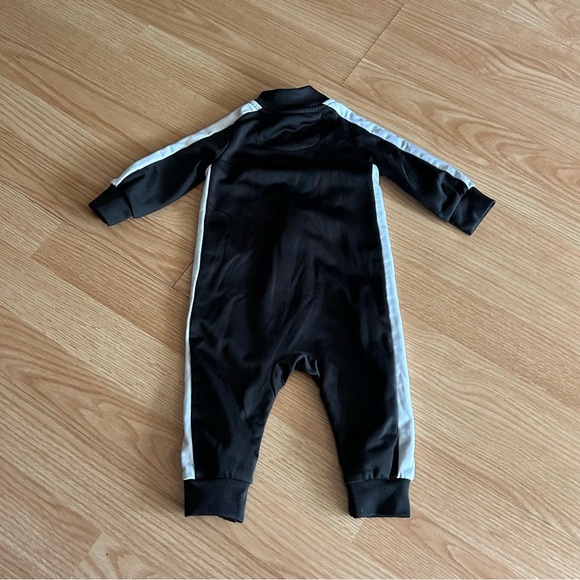 Nike Baby Full Romper 6 months - Picture 5 of 5
